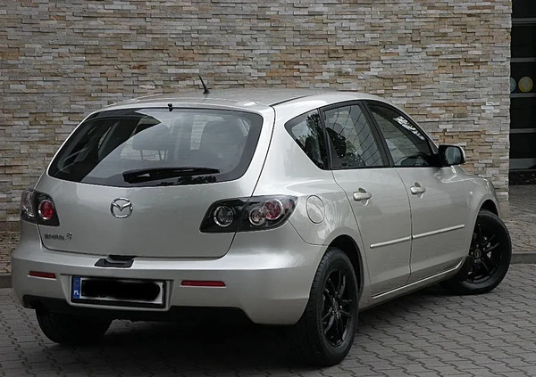 Mazda 3 cena 13800 przebieg: 144300, rok produkcji 2007 z Kępno małe 529